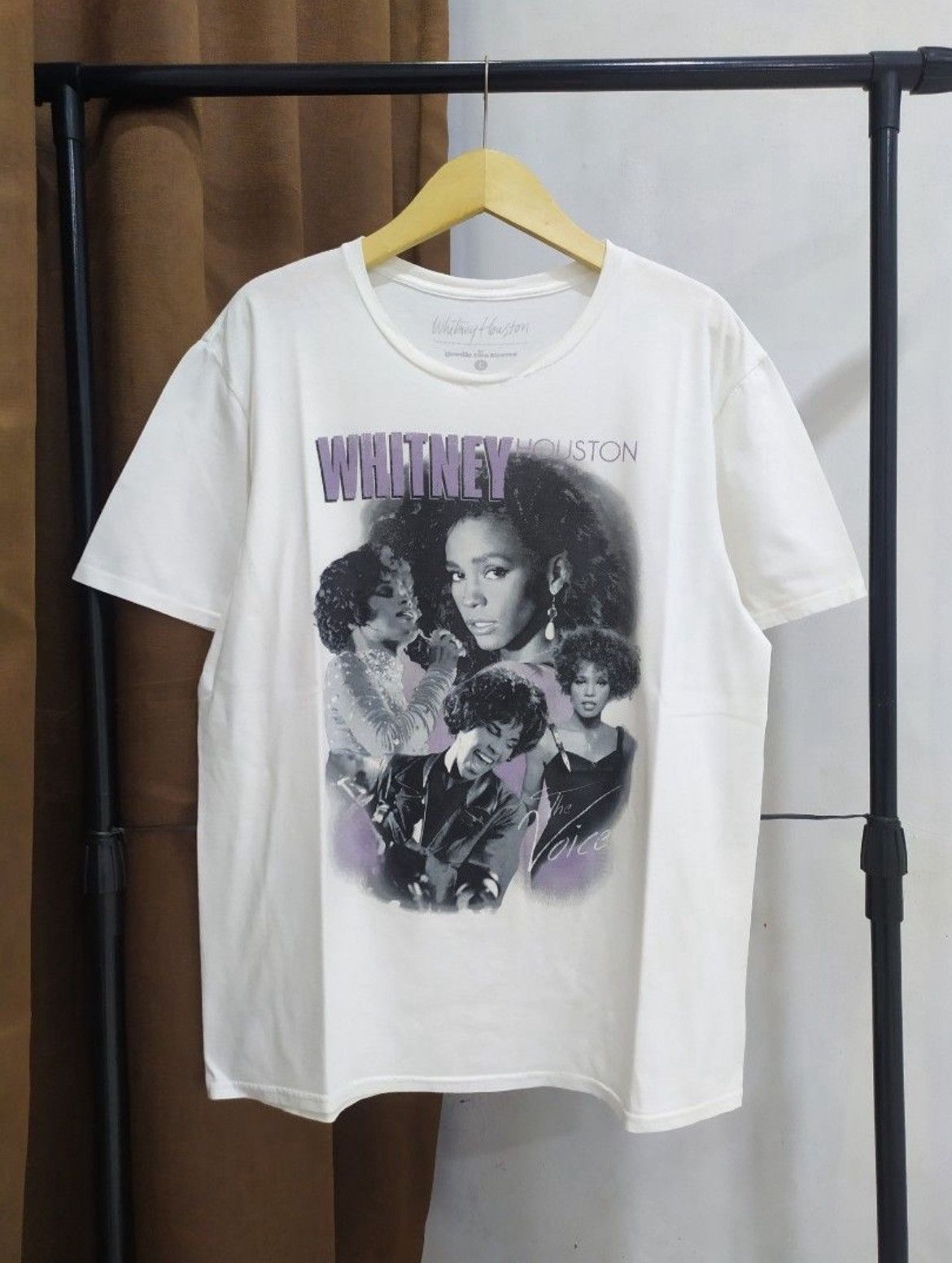 Band Tees Whitney Houston Singer Potrait Tee Size US L / EU 52-54 / 3 - 1 Thumbnail