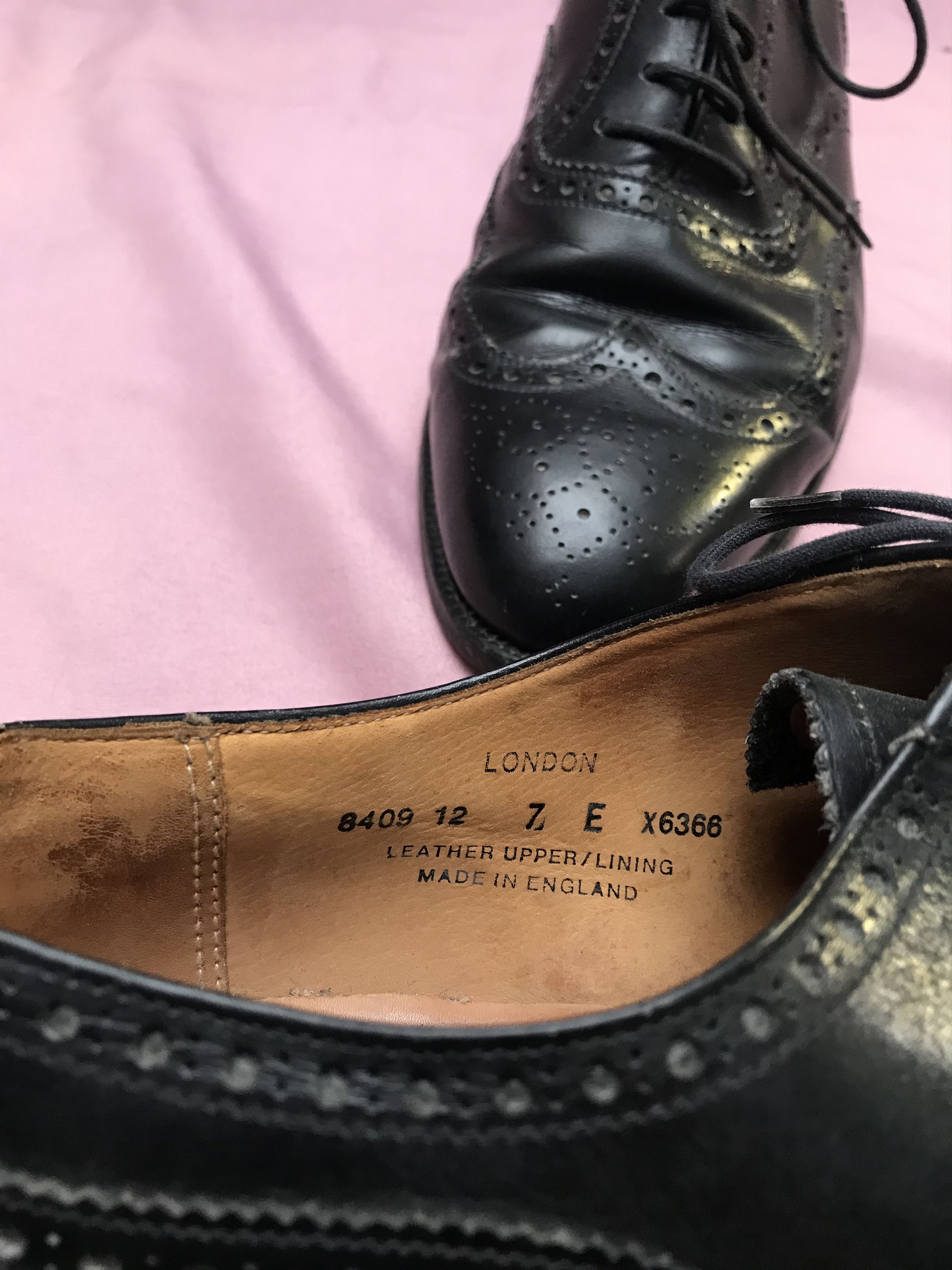 Crockett & Jones CROCKETT & JONES MADE IN ENGLAND BLACK LEATHER FULL BROGUES Size US 8 / EU 41 - 11 Thumbnail