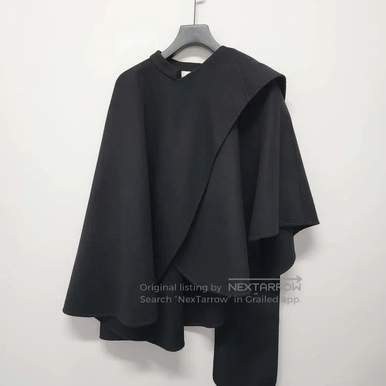 Valentino Valentino Alphabet shawl cape coat Size S / US 4 / IT 40 - 2 Thumbnail