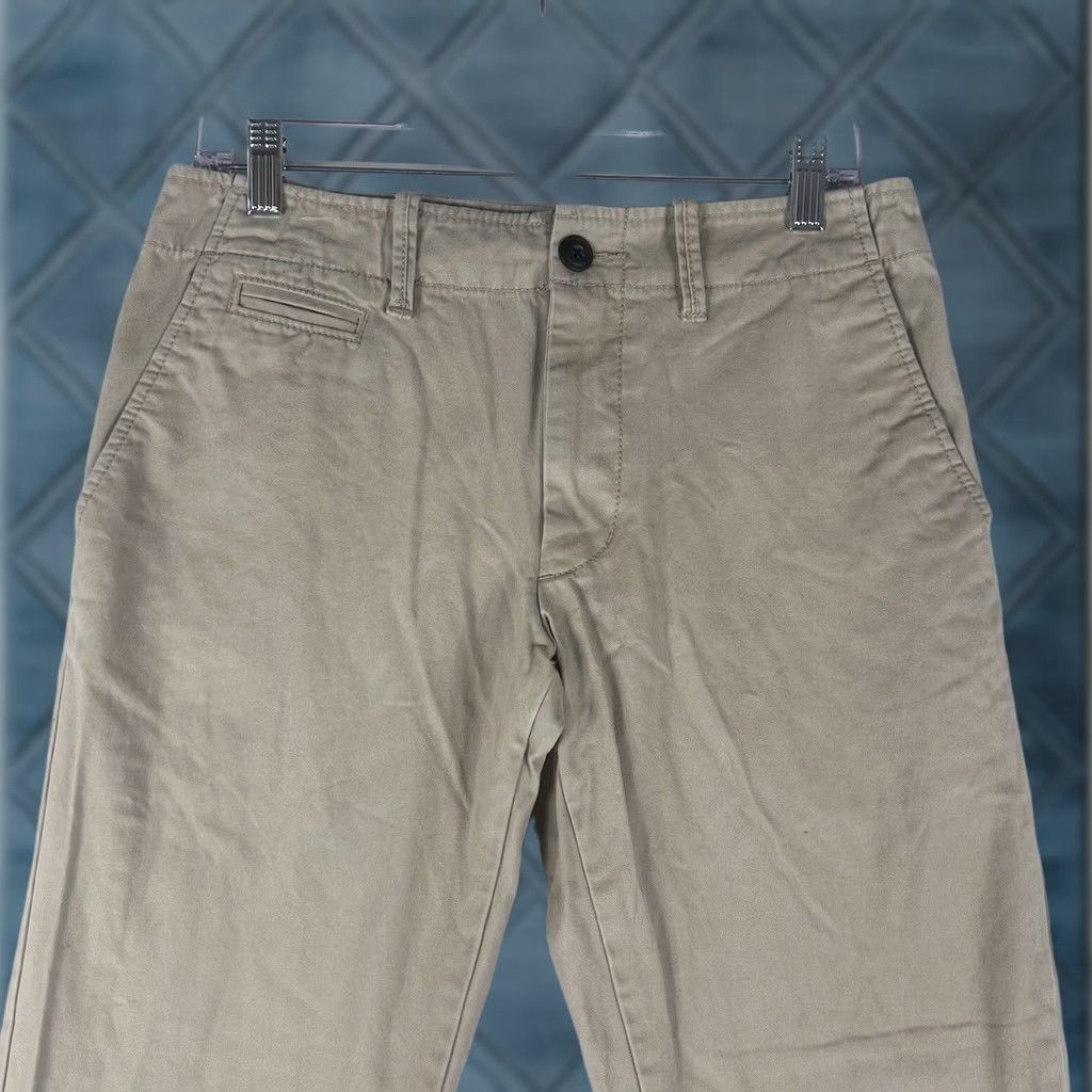 Old Navy Old Navy Khaki Pants Mens 28x30 Straight Leg Cotton Casual Size US 28 / EU 44 - 1 Thumbnail