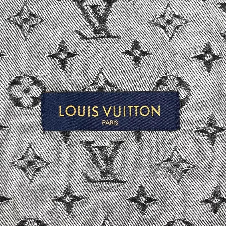 Louis Vuitton Louis Vuitton Black presbyopic full print patchwork denim Size US S / EU 44-46 / 1 - 4 Thumbnail