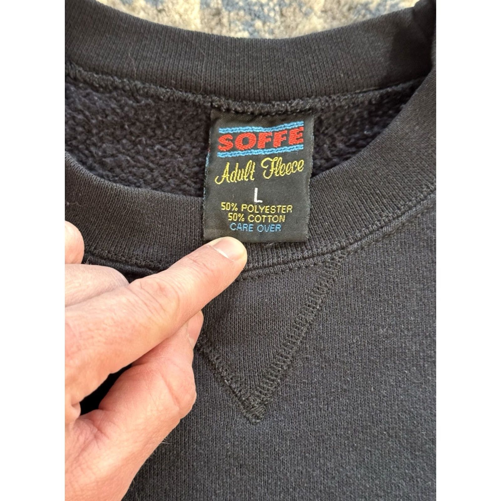 Soffe VINTAGE Soffe Sweatshirt Adult Fleece Black Crewneck Single V Sz L USA Made 80s Mens Size US L / EU 52-54 / 3 - 3 Thumbnail