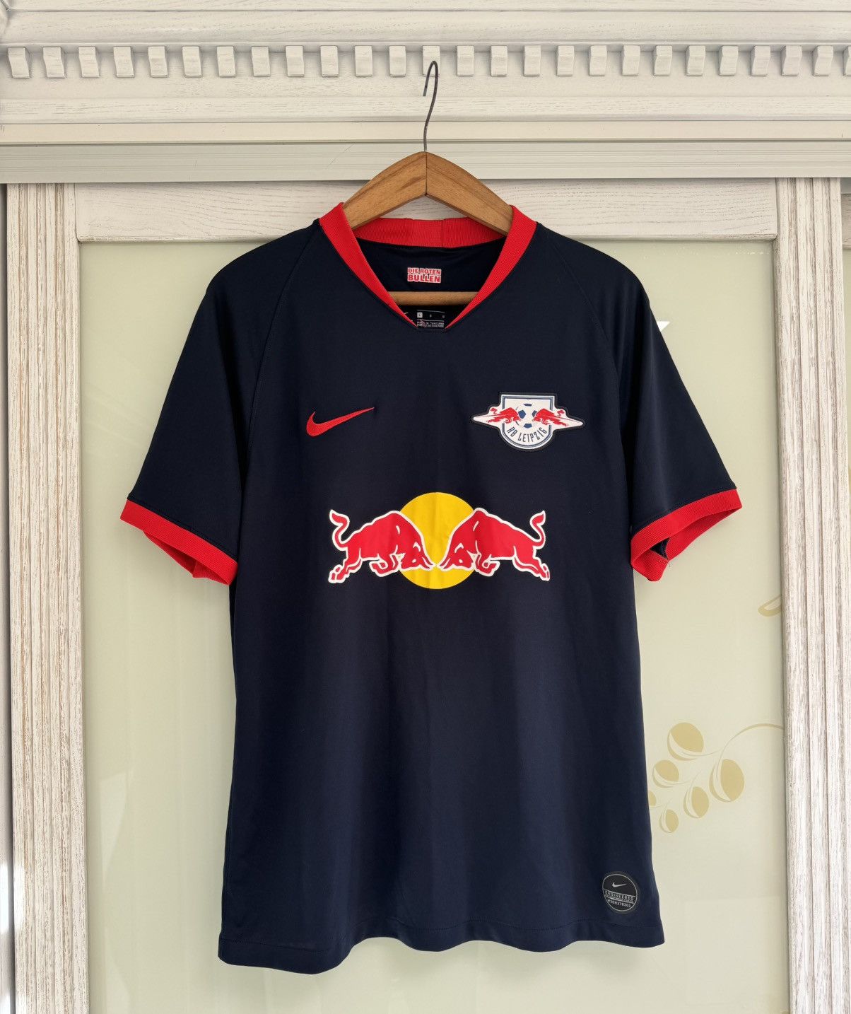 Nike RB Leipzig 2019-2020 Away Soccer Jersey Football Shirt Kit Size US L / EU 52-54 / 3 - 1 Thumbnail