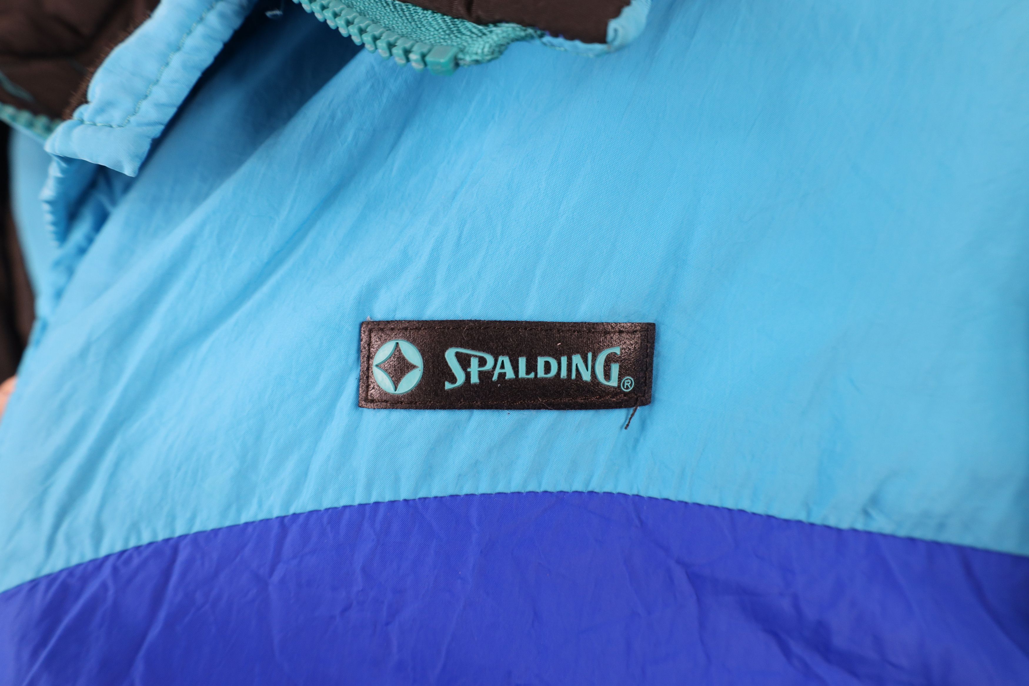 Vintage Vintage 90s Spalding Basketball Micro Puffer Jacket USA Size US XL / EU 56 / 4 - 4 Thumbnail