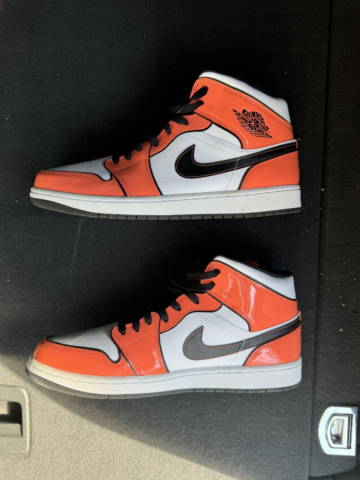 Jordan Brand Jordan 1 Mid SE Turf Orange Size US 13 / EU 46 - 4 Thumbnail