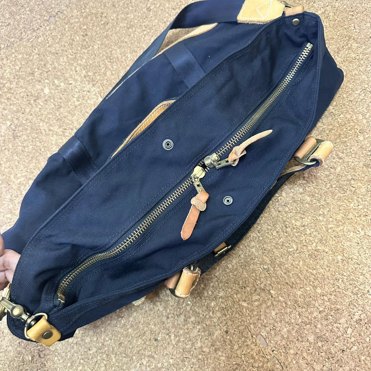 MasterPiece 🇯🇵 Masterpiece x Cordura Leather + Nylon 2 Way Sling Tote Bag Size ONE SIZE - 6 Thumbnail