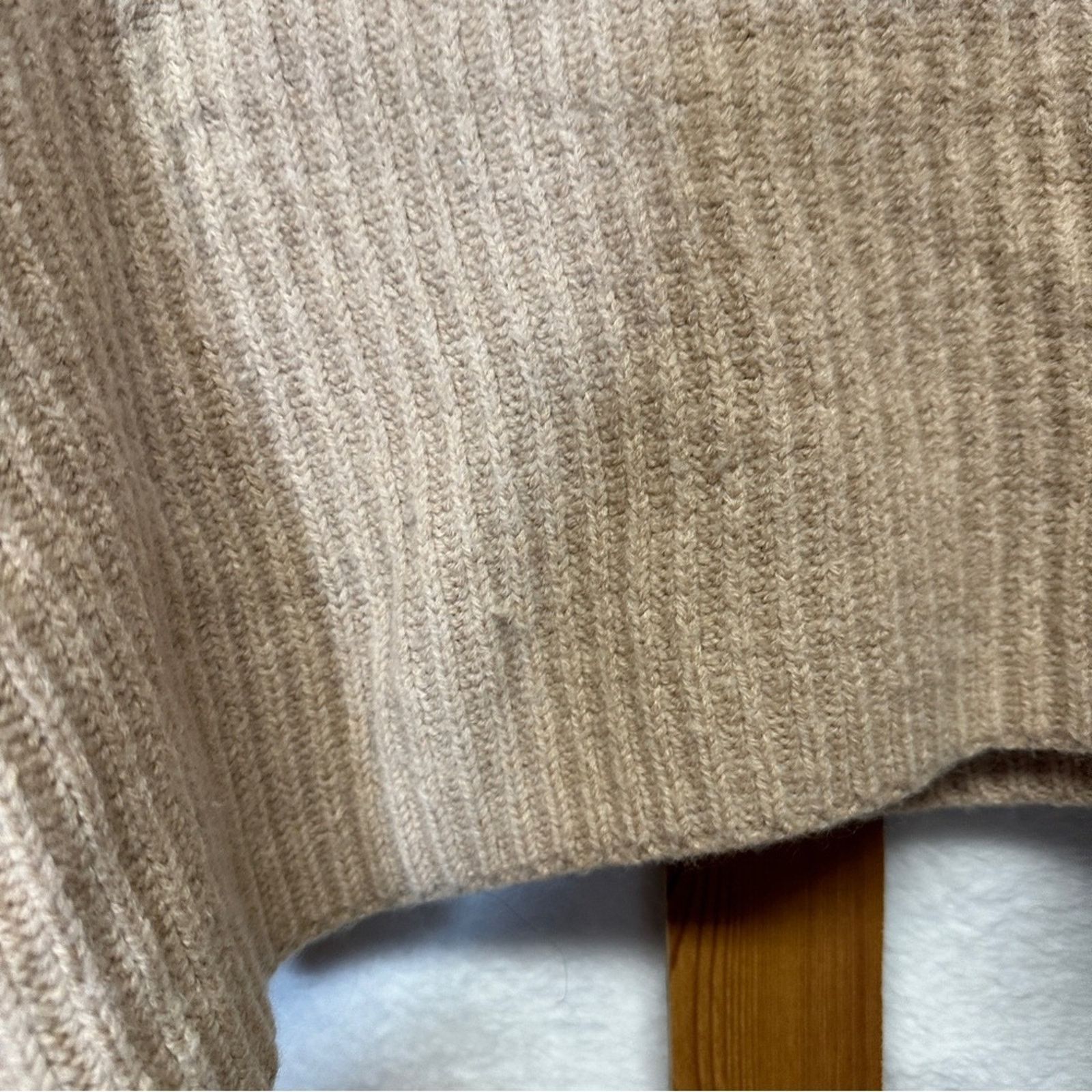 Aritzia Aritzia Babaton Guell Wool Turtleneck Cropped Sweater XS Size XS / US 0-2 / IT 36-38 - 9 Thumbnail