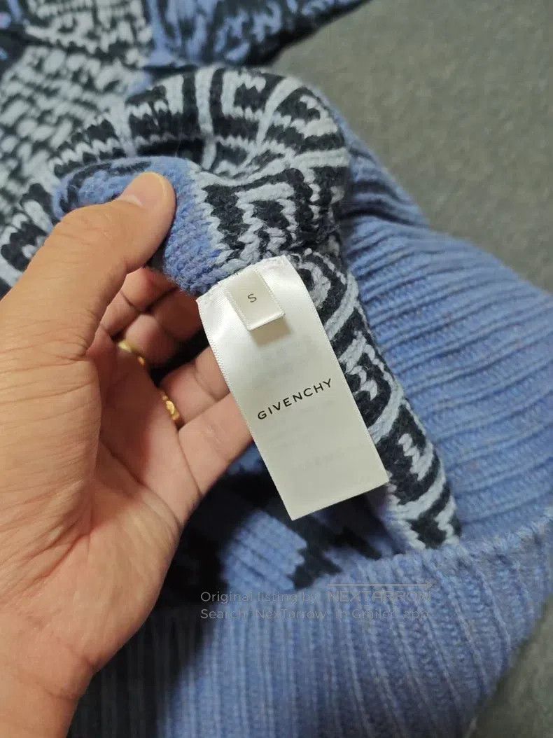 Givenchy Givenchy Heavyweight sweater Size US M / EU 48-50 / 2 - 5 Thumbnail
