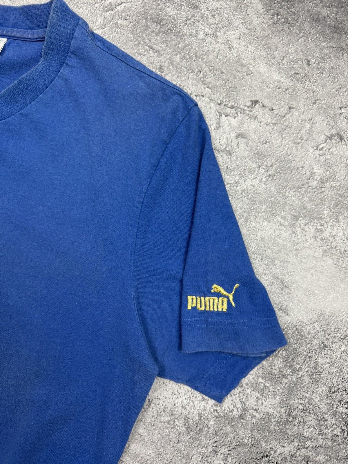 Puma Vintage Puma Italy Soccer Jersey T-Shirt Blue Blokecore Rare Size US L / EU 52-54 / 3 - 9 Thumbnail
