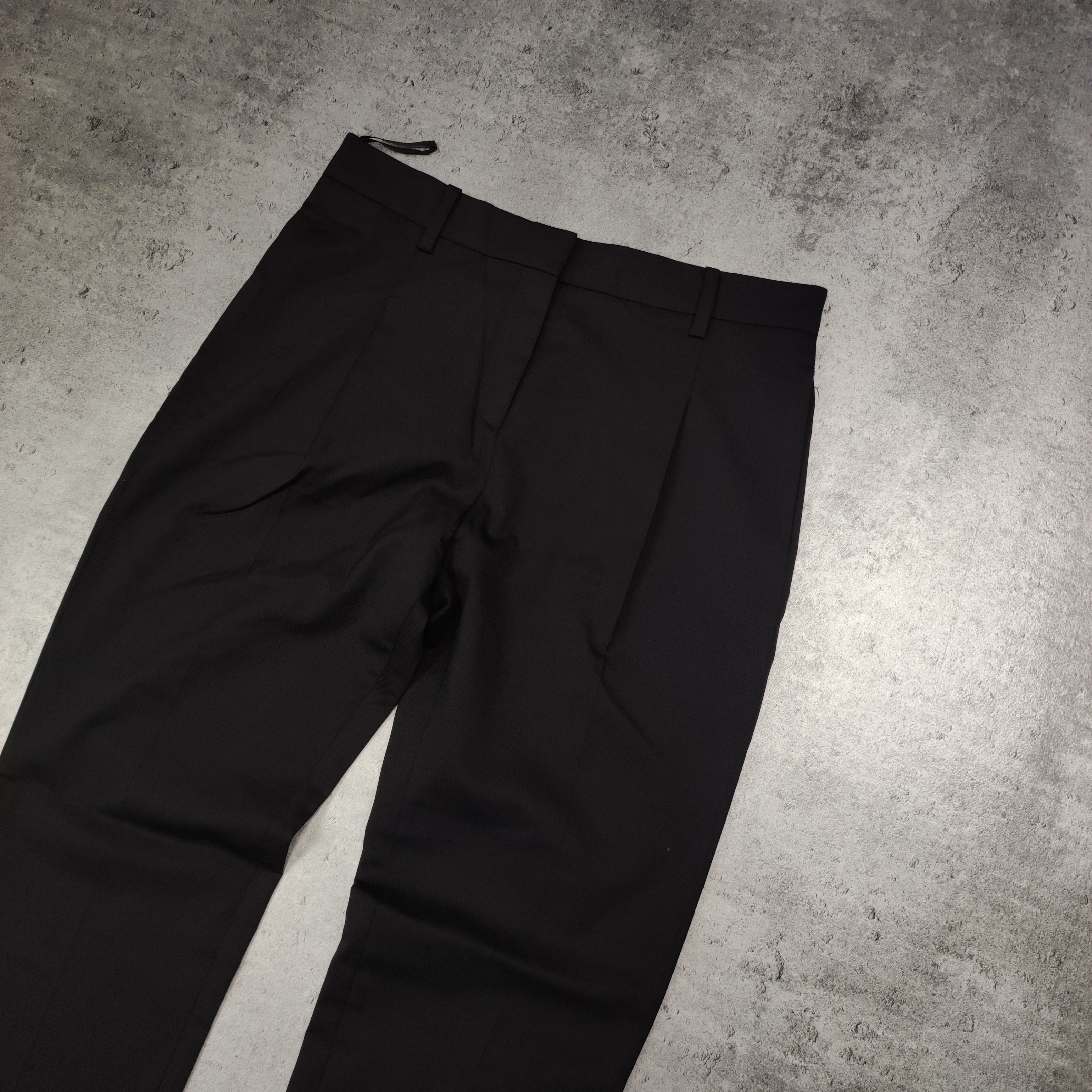 Valentino Luxury Valentino Garavani Black Classic Slim Cropped Pants Size US 30 / EU 46 - 2 Thumbnail
