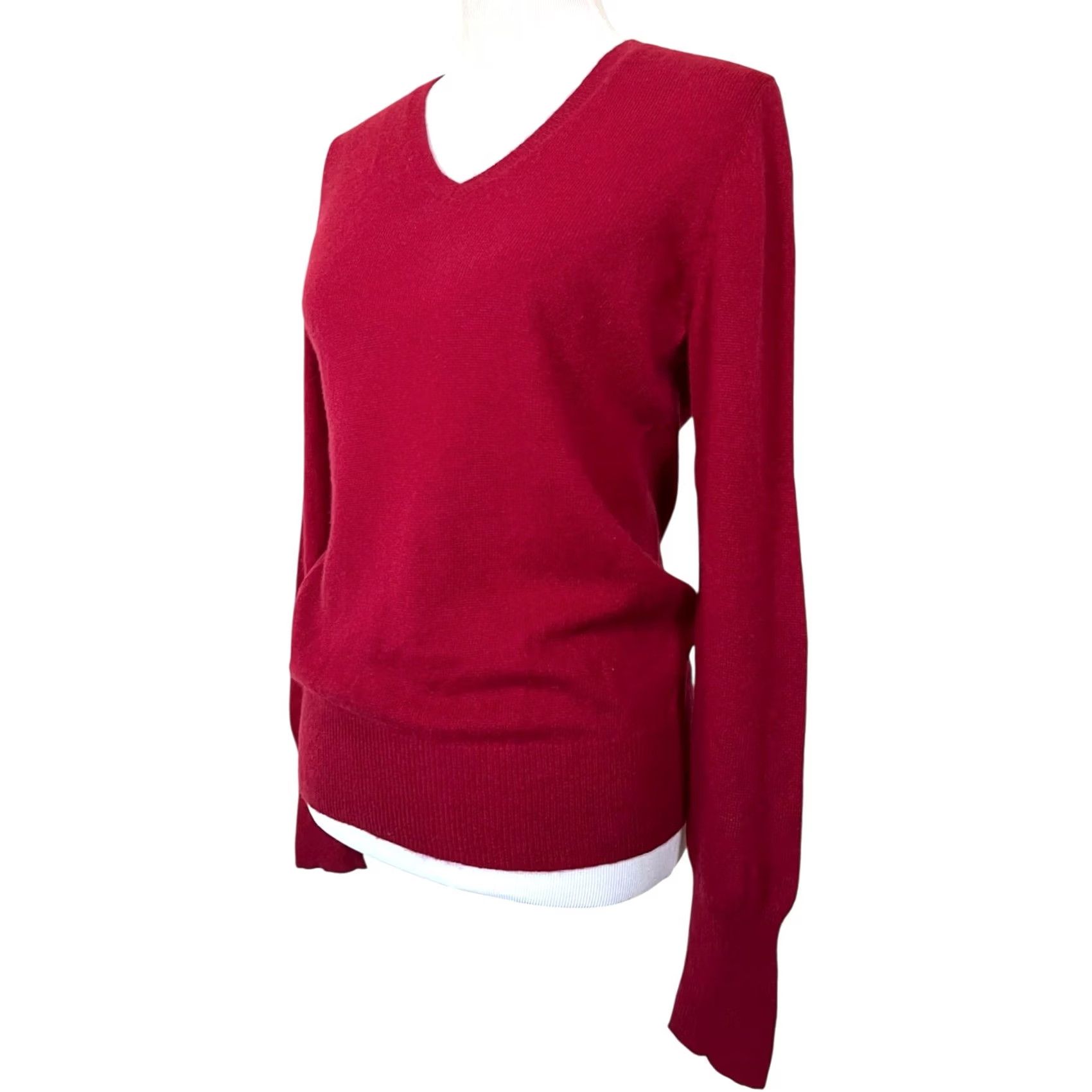 Vintage VINTAGE Halogen Red V-Neck Cashmere Sweater Long Sleeve Pullover Women M Size M / US 6-8 / IT 42-44 - 2 Thumbnail