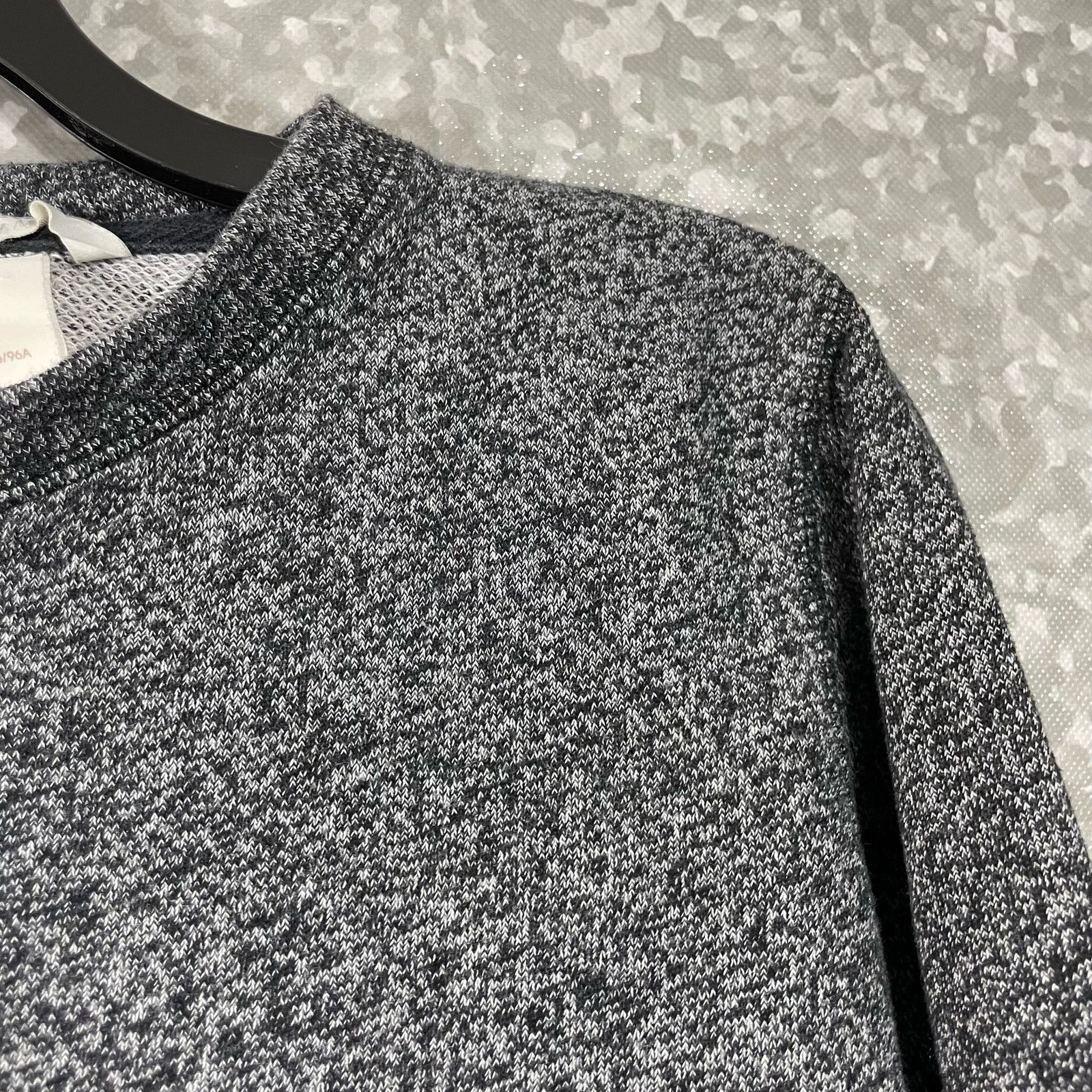 H&M H&M Gray Marled Back Zipper Cropped Sweatshirt - Size Medium Size M / US 6-8 / IT 42-44 - 2 Thumbnail