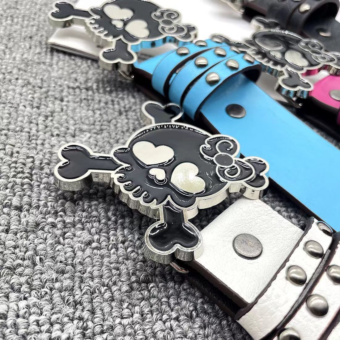 Designer Skull Vintage Belt Riveted Belts Menswear Accessories Size ONE SIZE - 1 Thumbnail