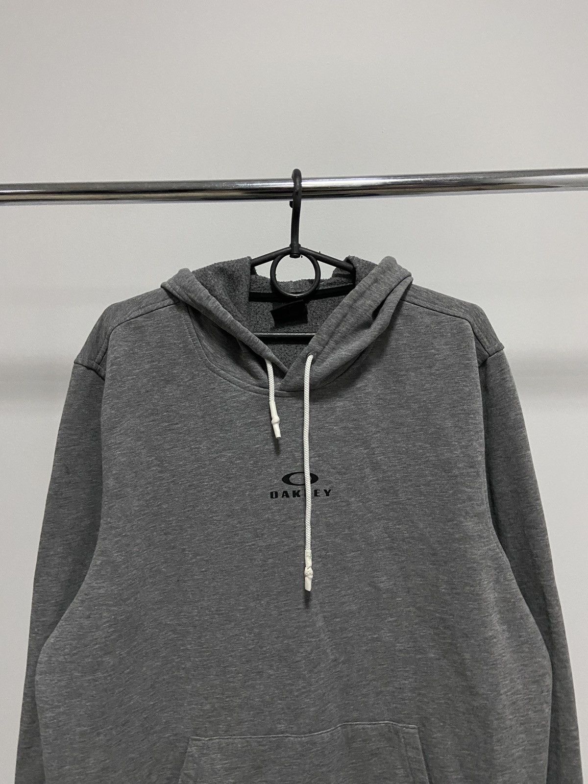 Oakley Oakley Vintage Hoodie Logo skate Size US XL / EU 56 / 4 - 2 Thumbnail