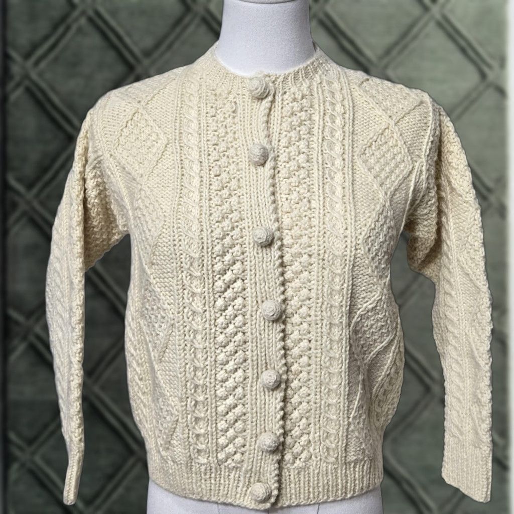 Vintage VINTAGE A Heron Garment Cardigan Womens Small White Aran Cable Knit Sweater Size S / US 4 / IT 40 - 1 Thumbnail