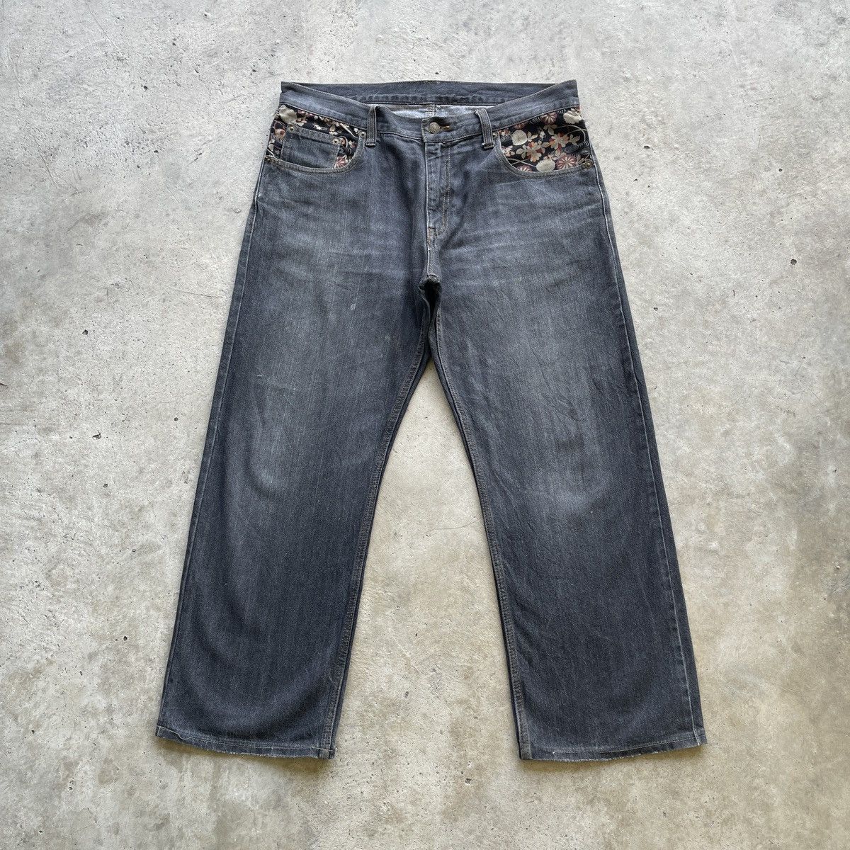 Japanese Brand × Vintage W35💥 Japanese Vintage Flora Design Black Faded Jeans Pants Size US 35 - 2 Thumbnail