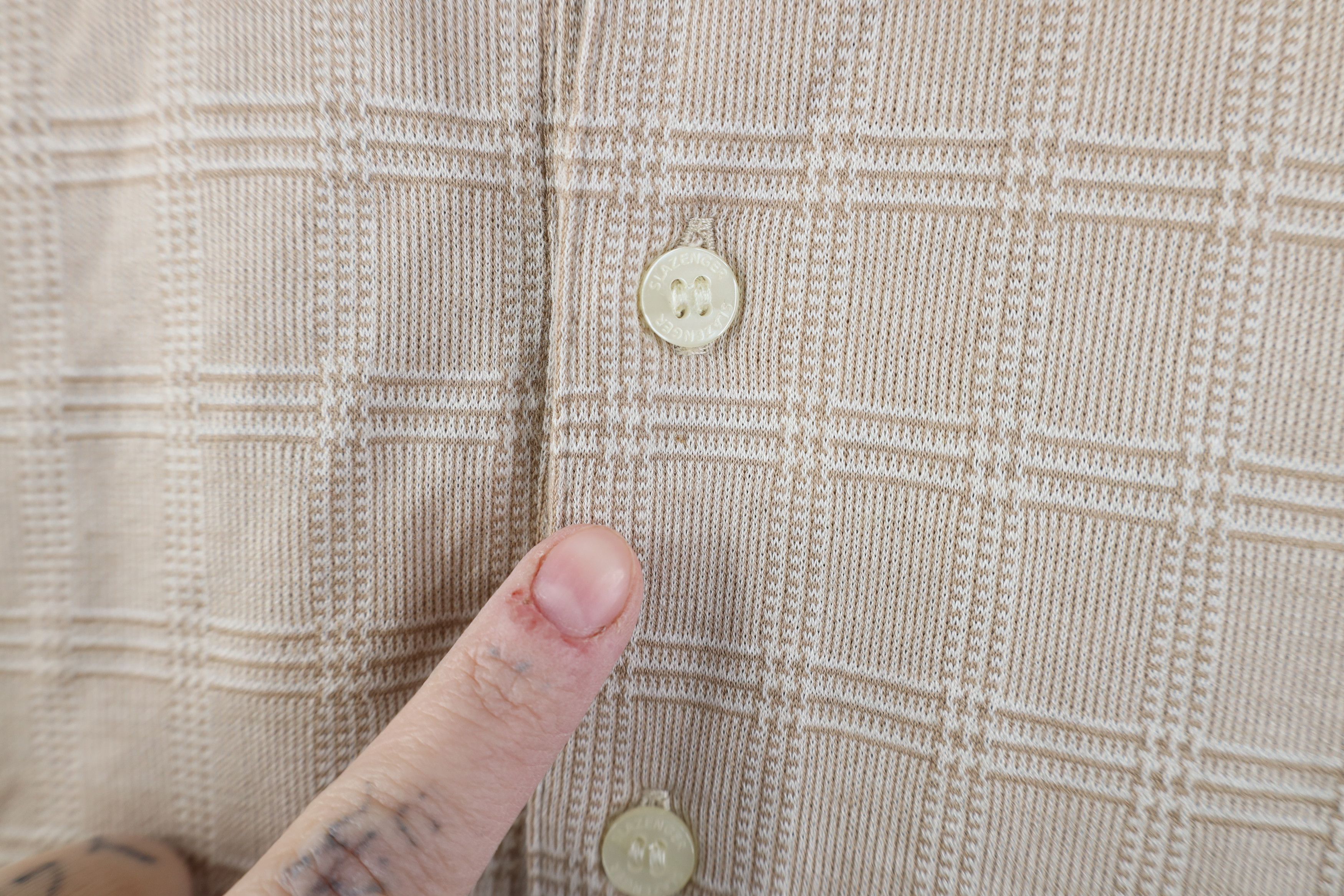 Vintage Vintage 90s Streetwear Knit Collared Golf Polo Beige Size US L / EU 52-54 / 3 - 5 Thumbnail