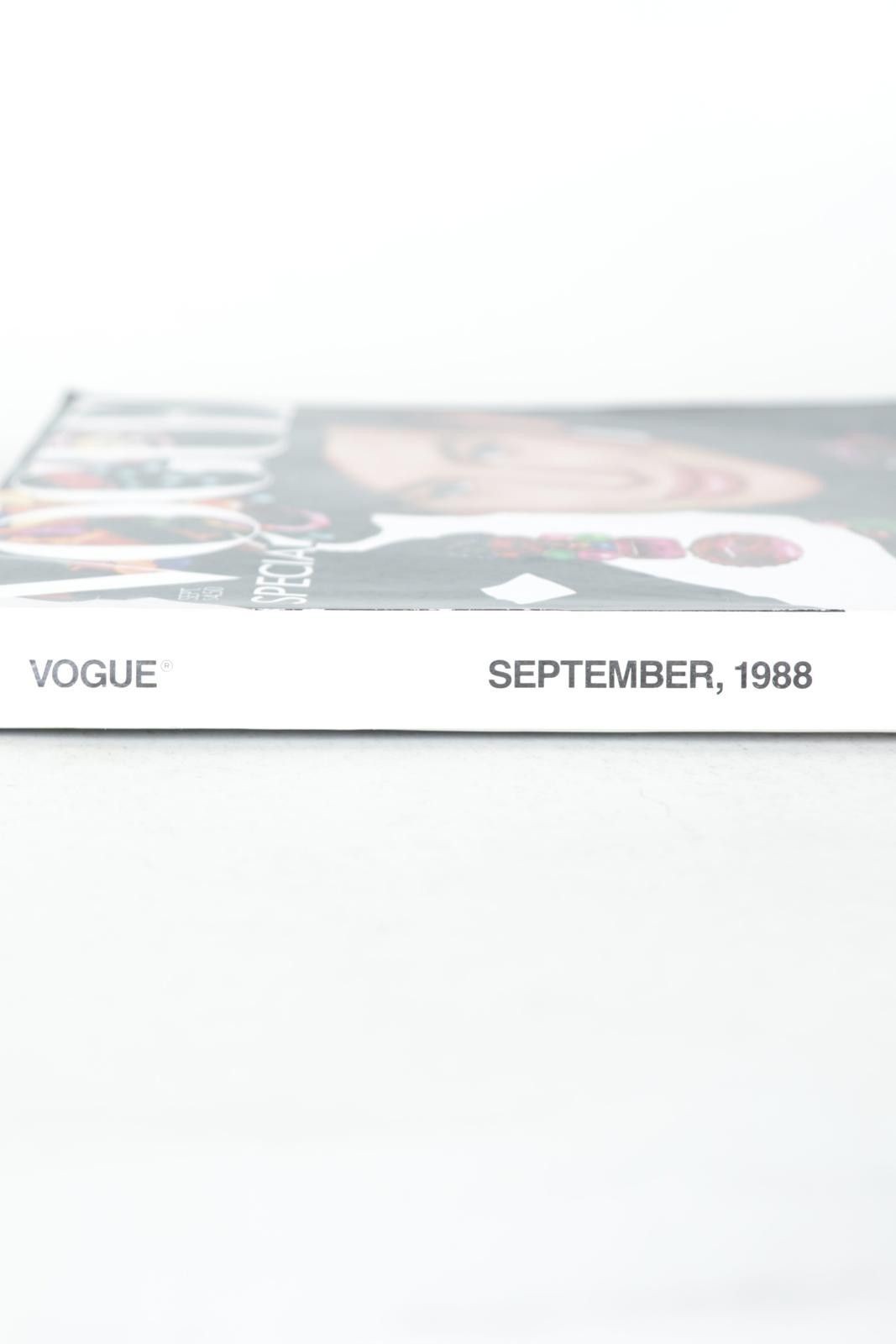 Vogue 88' Vogue September Carre Otis by Richard Avedon Magazine Size ONE SIZE - 3 Thumbnail