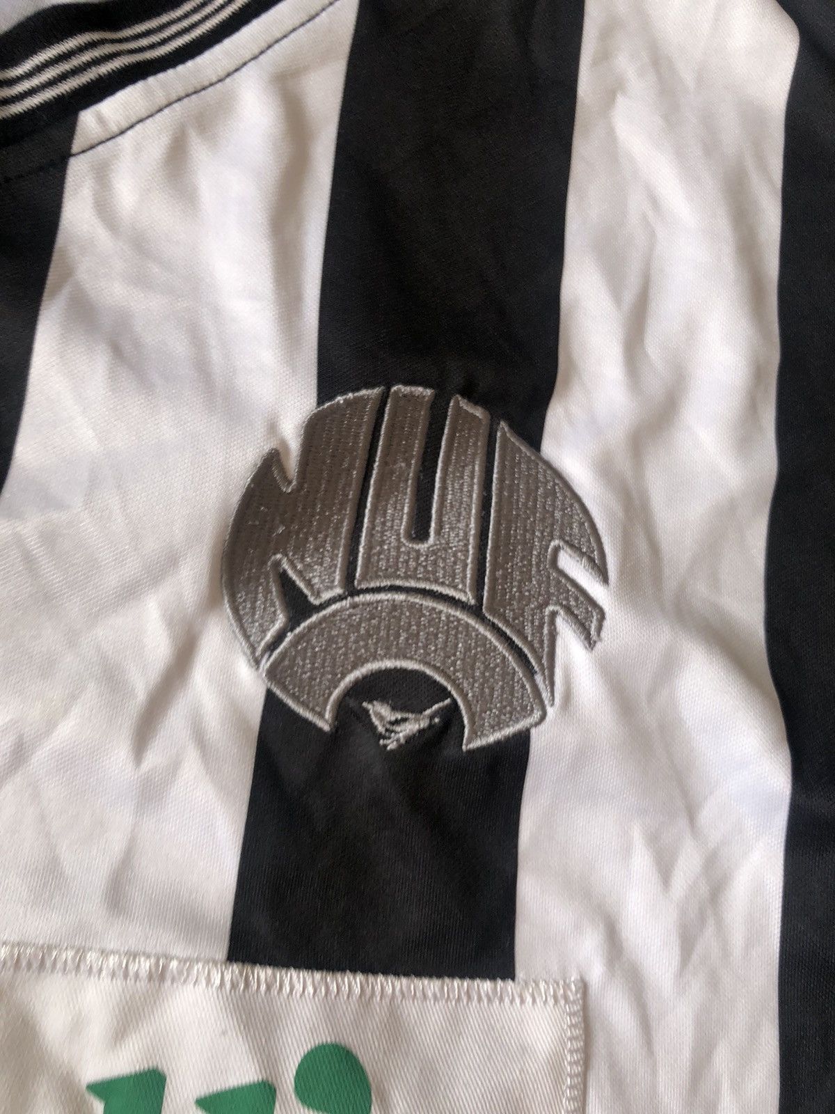 Vintage SCORE DRAW 1985/87 NEWCASTLE UNITED REPLICA JERSEY Size US XXL / EU 58 / 5 - 3 Thumbnail