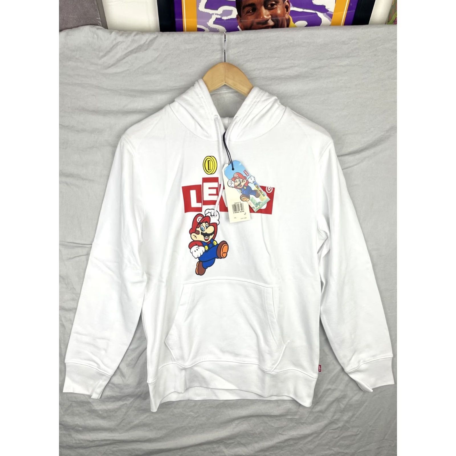 Levi's VINTAGE Super Mario Sweater Levi's White Hoodie Mens XS Graphic Print Hooded Pullover Logo 80s 90s Cartoon Retro Mens Size US XS / EU 42 / 0 - 2 Thumbnail