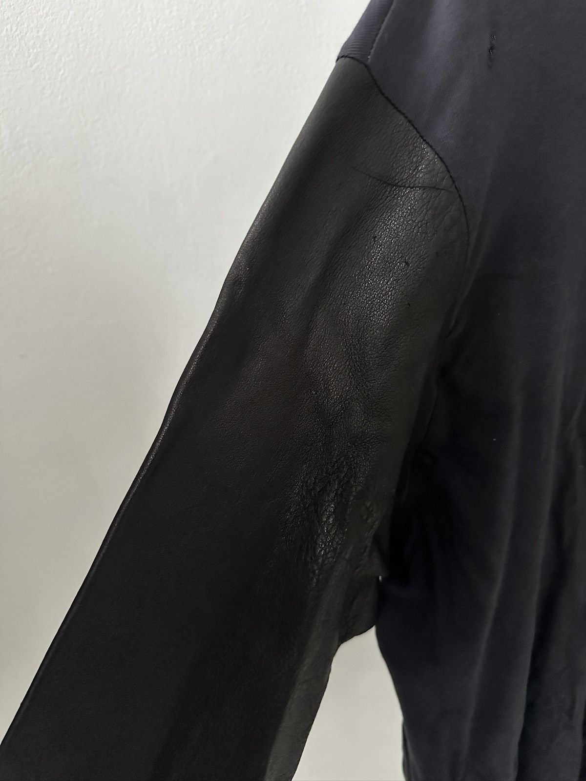 Maison Margiela 2004 Artisanal Leather Reconstructed Longsleeve Shirt Size US M / EU 48-50 / 2 - 2 Thumbnail