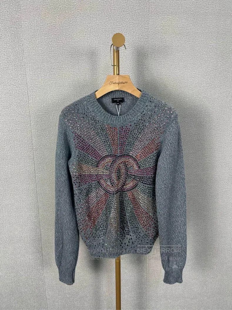 Chanel Chanel Gray Crystal Logo Long Sleeve Sweater. Size US S / EU 44-46 / 1 - 1 Thumbnail