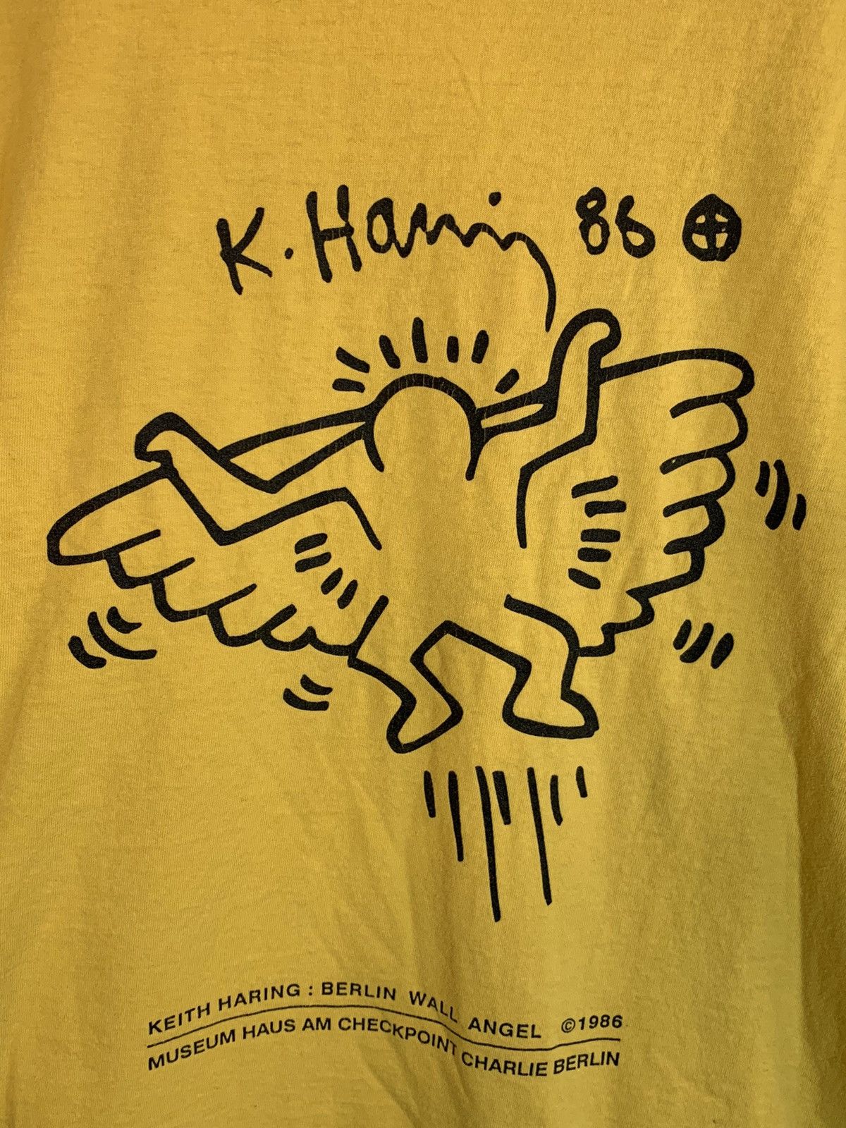 Keith Haring × Vintage RARE Vintage 1986 Keith Haring Berlin Wall Angel Art T-Shirt Size US L / EU 52-54 / 3 - 4 Thumbnail