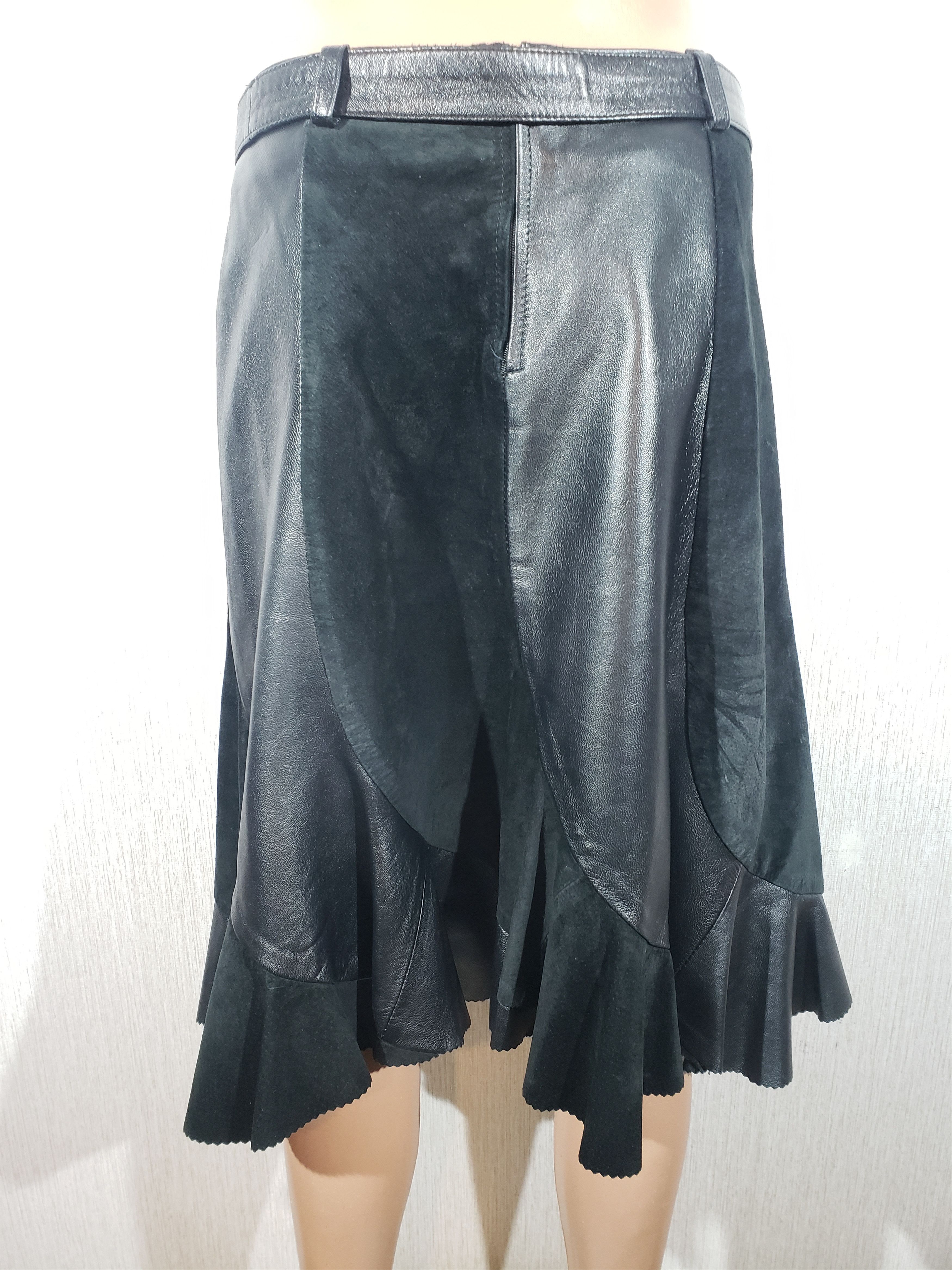 Genuine Leather Black combined leather skirt with pleats. Size 28" / US 6 / IT 42 - 4 Thumbnail