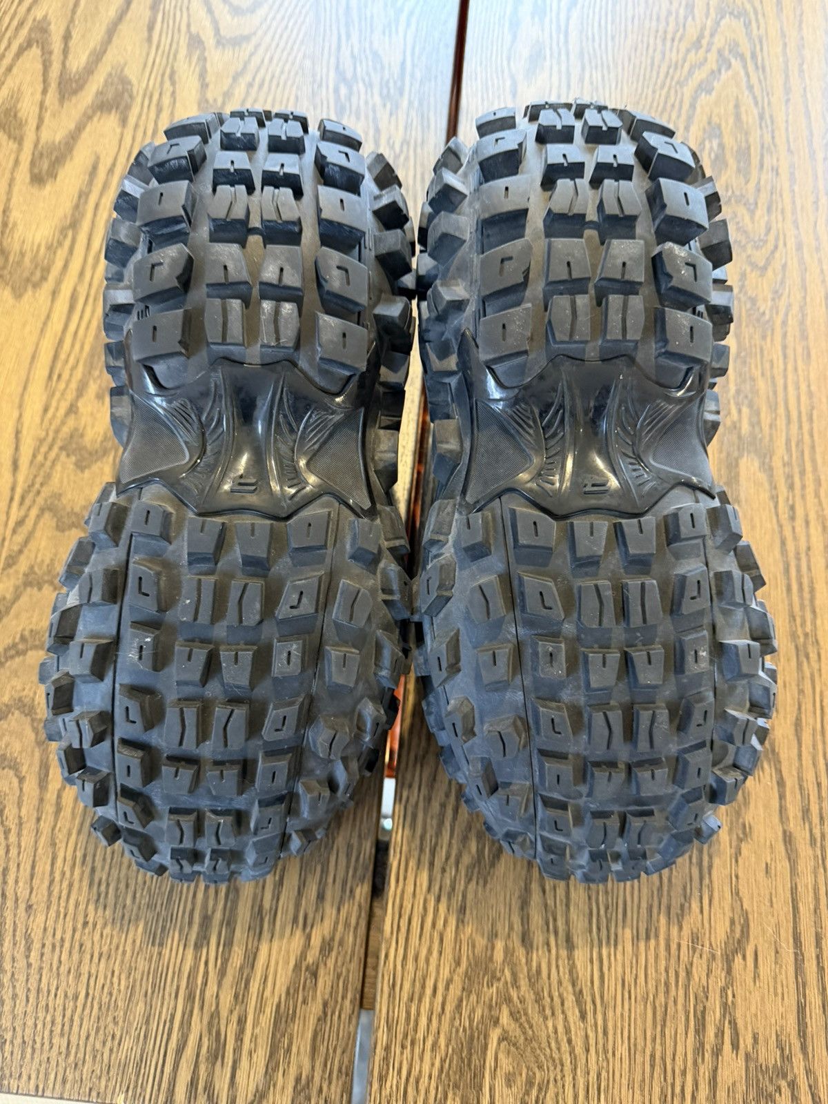 Balenciaga Balenciaga Defender Size US 11 / EU 44 - 4 Thumbnail