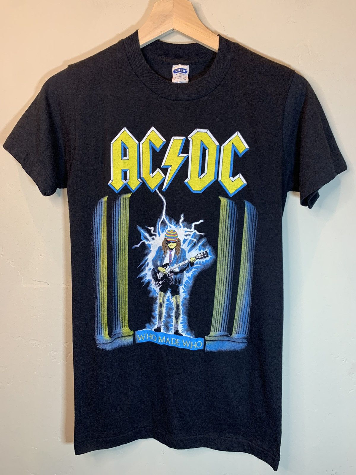 AC/DC × Band Tees × Vintage *RARE* Vintage 1986 AC/DC Who Made Who Single Stitch T-Shirt Size US S / EU 44-46 / 1 - 1 Thumbnail