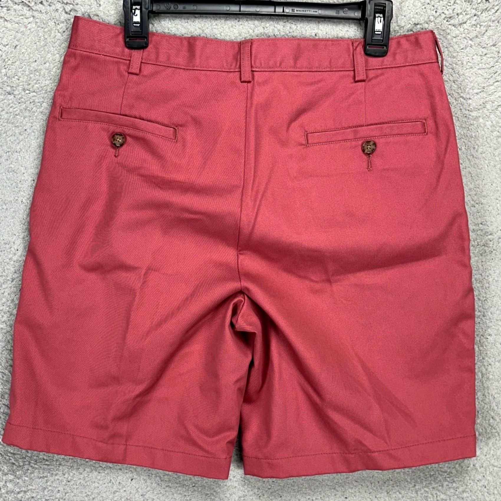 Jos. A. Bank Jos. A. Bank Travelers Collection Mens Khakis Shorts 34 Coral Pleated Pockets Cotton Microfiber Solid Casual Preppy Mens 34 Inseam 8.5 in Docked Pink Size US 34 / EU 50 - 2 Thumbnail