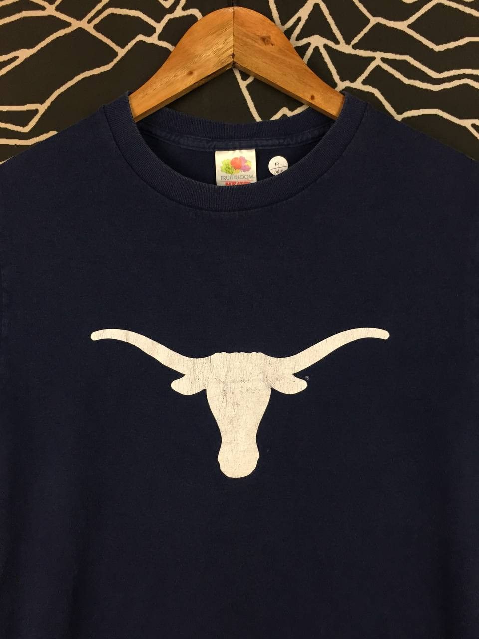 Vintage Vtg 00s Texas Longhorns Silhouette Logo NCAA Collegiate Tee Size US S / EU 44-46 / 1 - 3 Thumbnail