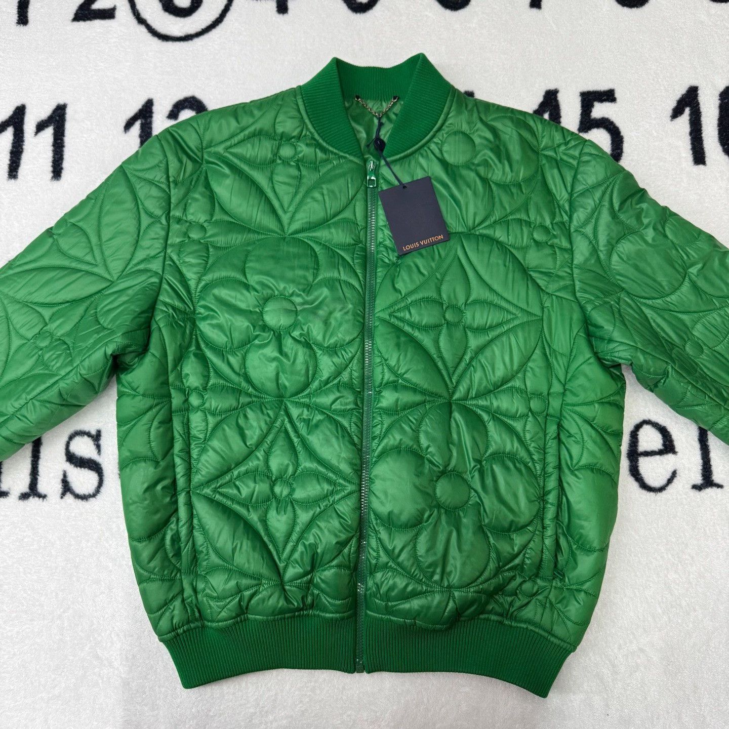 Louis Vuitton Louis Vuitton Cotton Green Heavy Coat l Men Size US L / EU 52-54 / 3 - 1 Thumbnail