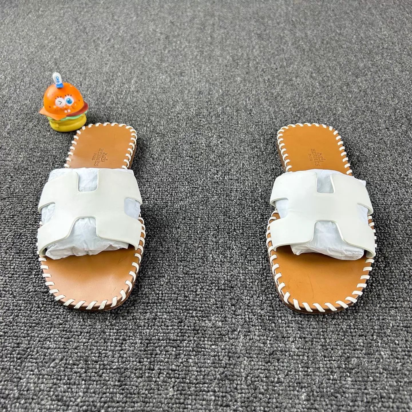 Hermes Hermes White Woven Slippers 37 Size US 6.5 / IT 36.5 - 2 Thumbnail