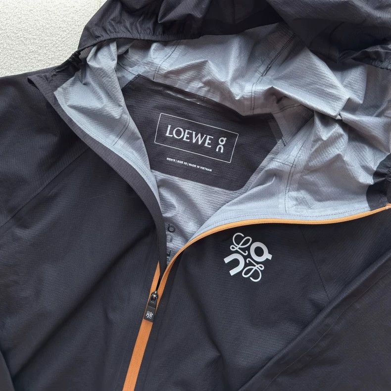 Loewe LOEWE Ultra Jacket co-branded outdoor jacket protective cl Size XS / US 0-2 / IT 36-38 - 3 Thumbnail