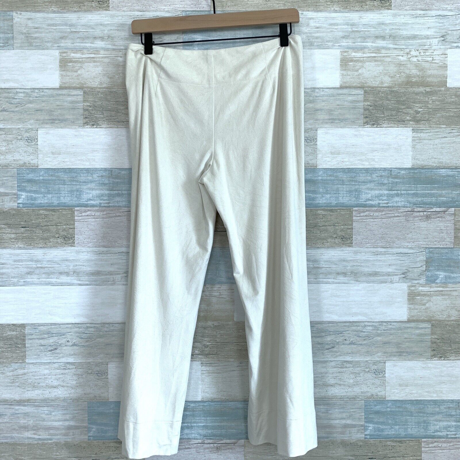 White House Black Market White House Black Market Faux Suede Wide Crop Pants Ivory 6 Size 28" / US 6 / IT 42 - 5 Thumbnail