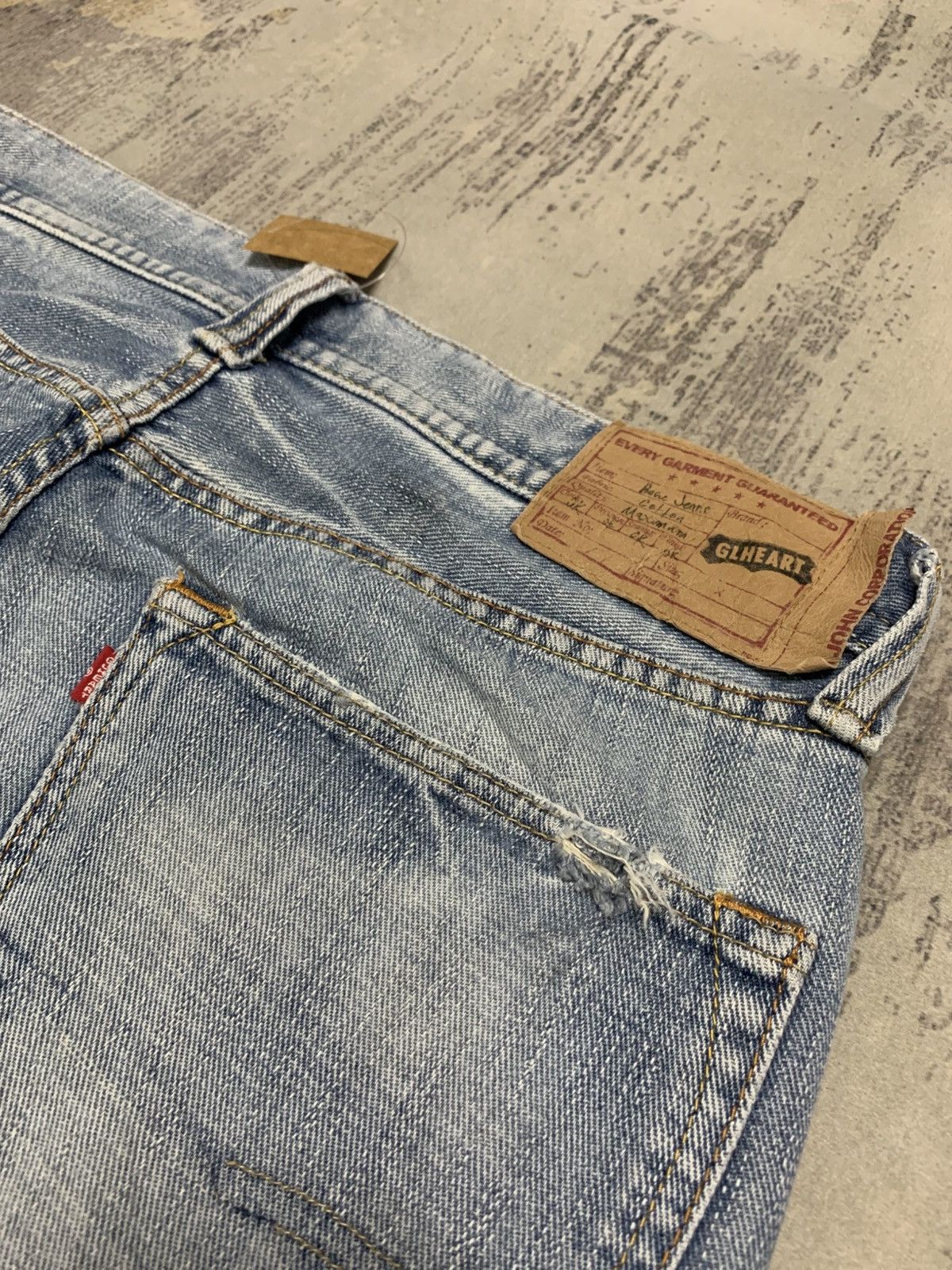 Japanese Brand Vintage 90’s Gl Heart Sand Washed Distress Jean Size US 33 - 8 Thumbnail