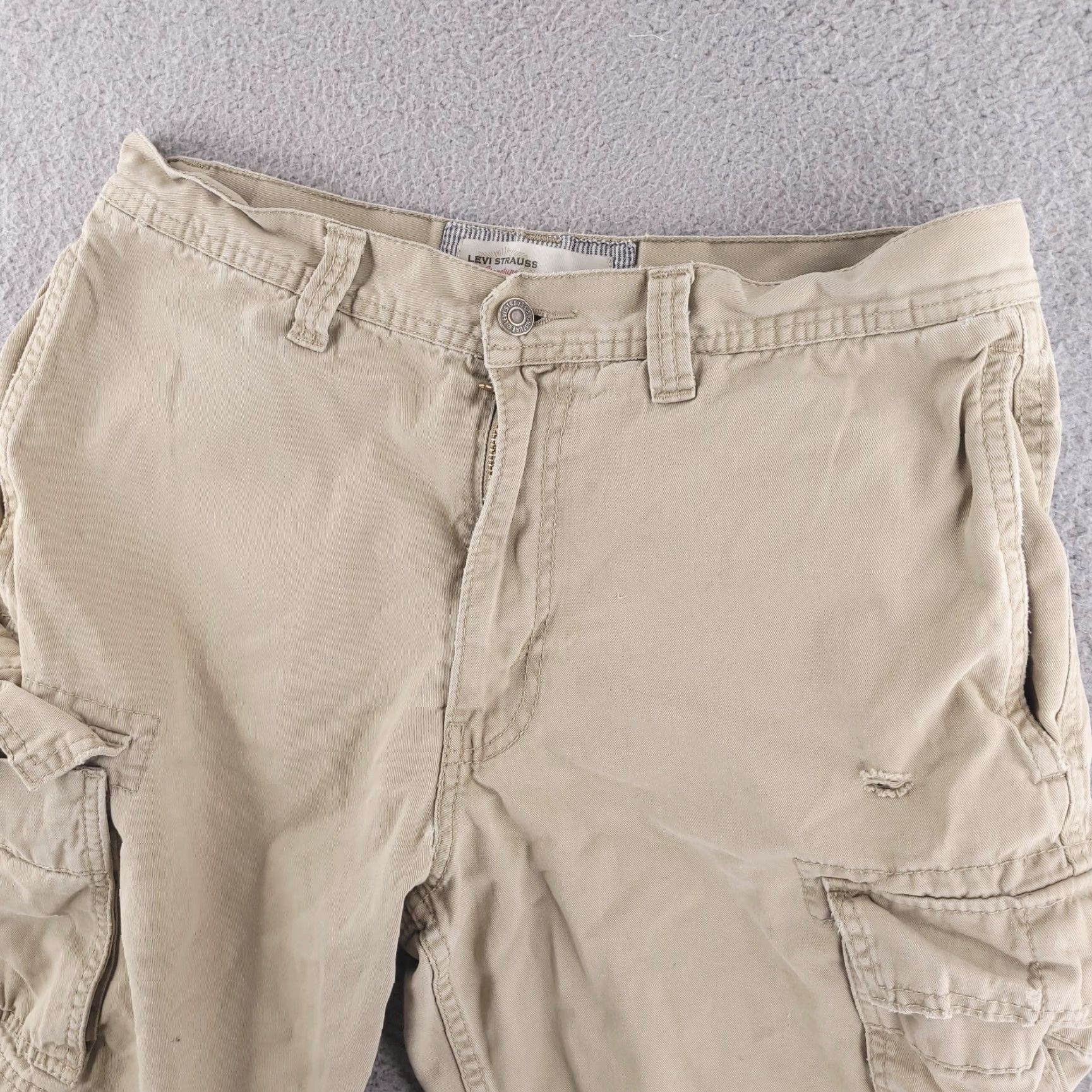 Levi's Levis Shorts Cargo Brown Distressed Work Mens 32 Size US 32 / EU 48 - 3 Thumbnail
