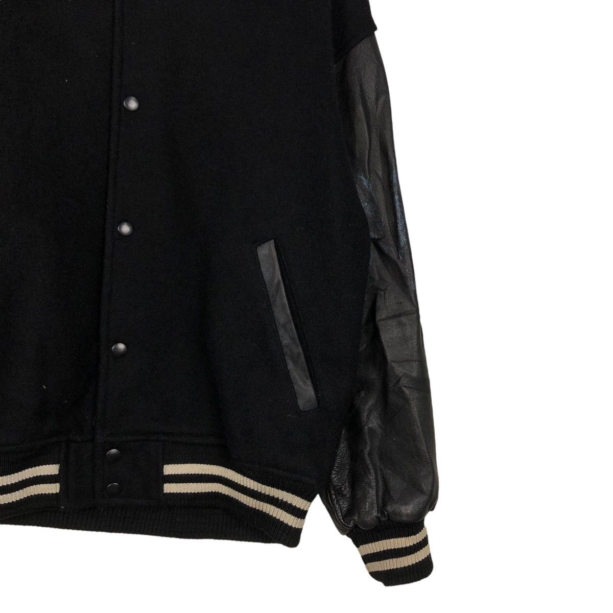 Ralph Lauren 🔥VINTAGE BOMBER JACKET LEATHER CHAPS RALPH LAUREN BIG LOGO Size US M / EU 48-50 / 2 - 9 Thumbnail