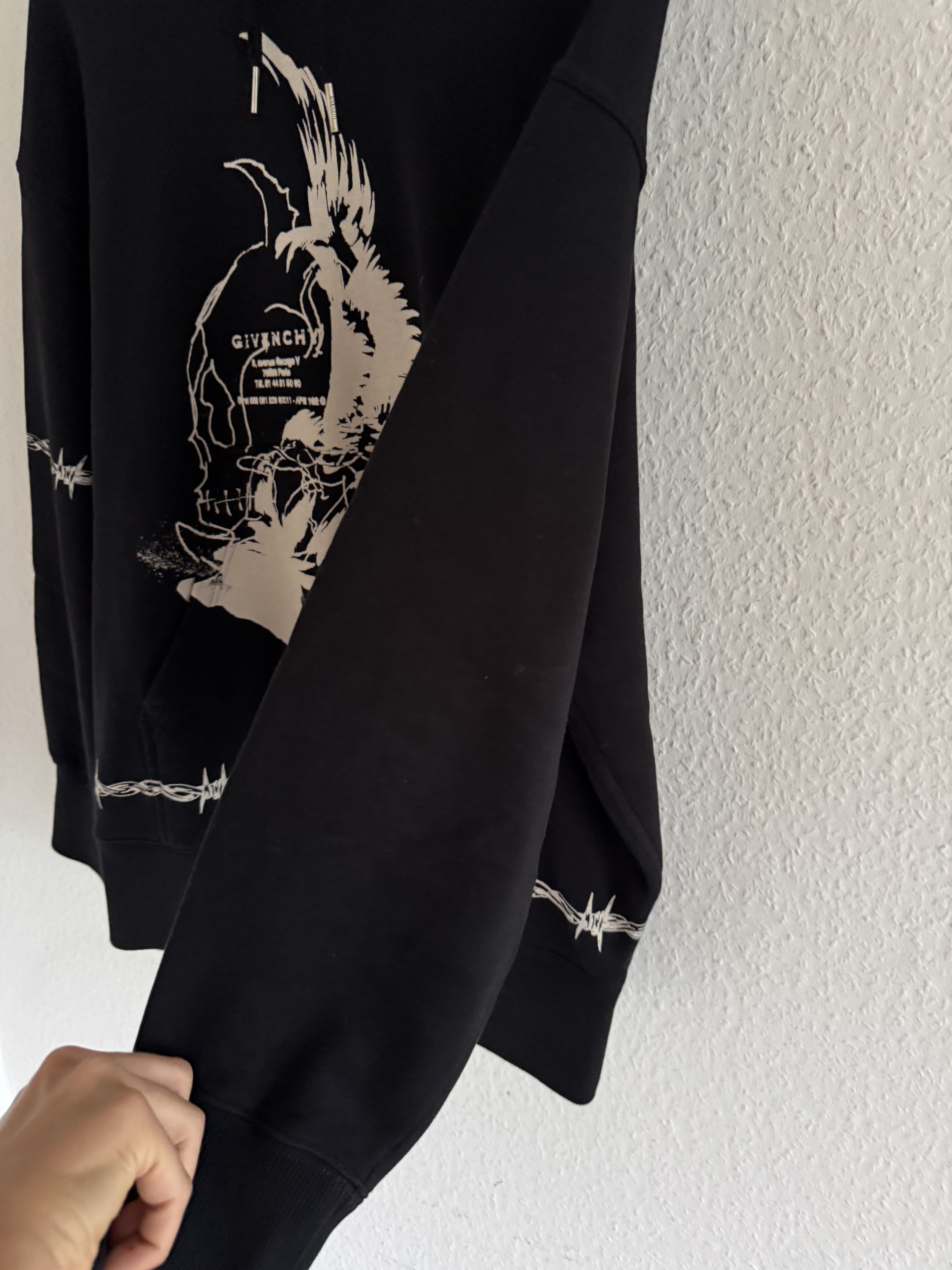 Givenchy Black Barbed Wire Eagle Oversized Hoodie Size US S / EU 44-46 / 1 - 8 Thumbnail