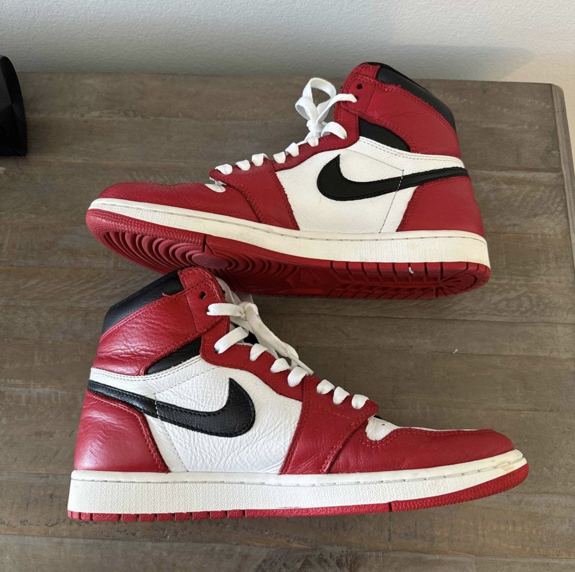 Jordan Brand Air Jordan 1 Retro OG NRG ‘Homage to Home’ Size US 10 / EU 43 - 2 Thumbnail