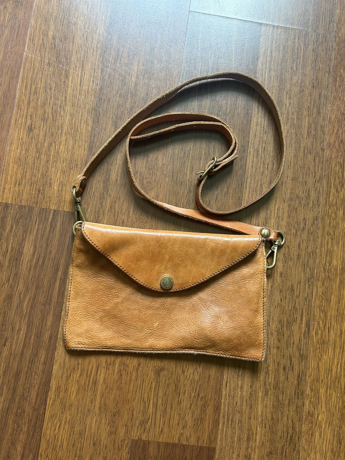 Campomaggi Vintage Campomaggi Leather Mini Bags Unisex Solid Style OS Size ONE SIZE - 1 Thumbnail