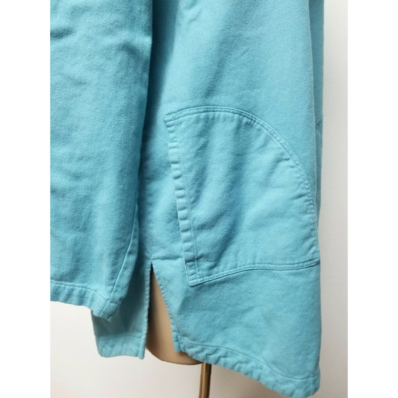 Soft Surroundings Soft Surroundings Oversized Button Collar Sweater Woman's Size Med Powder Blue Size M / US 6-8 / IT 42-44 - 5 Thumbnail
