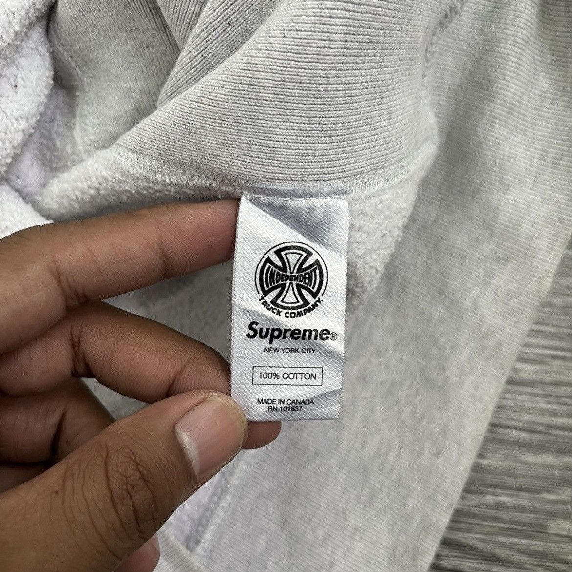 Independent Truck Co. × Supreme Supreme x Independent Truck FW15 Hooded Sweatshirt Grey Size US M / EU 48-50 / 2 - 11 Thumbnail