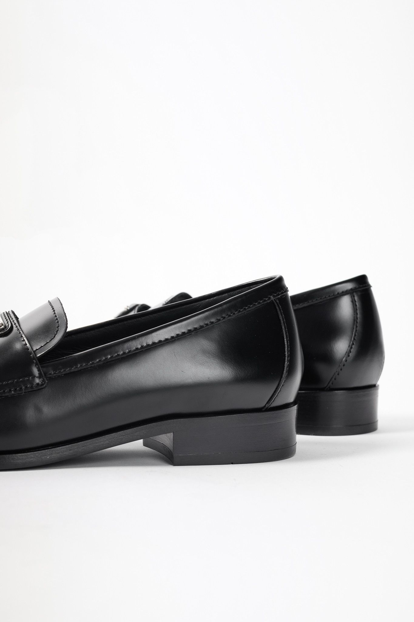 Prada Prada Nero Spazzolato Brushed Leather Logo Loafers Size US 4.5 / IT 34.5 - 9 Thumbnail