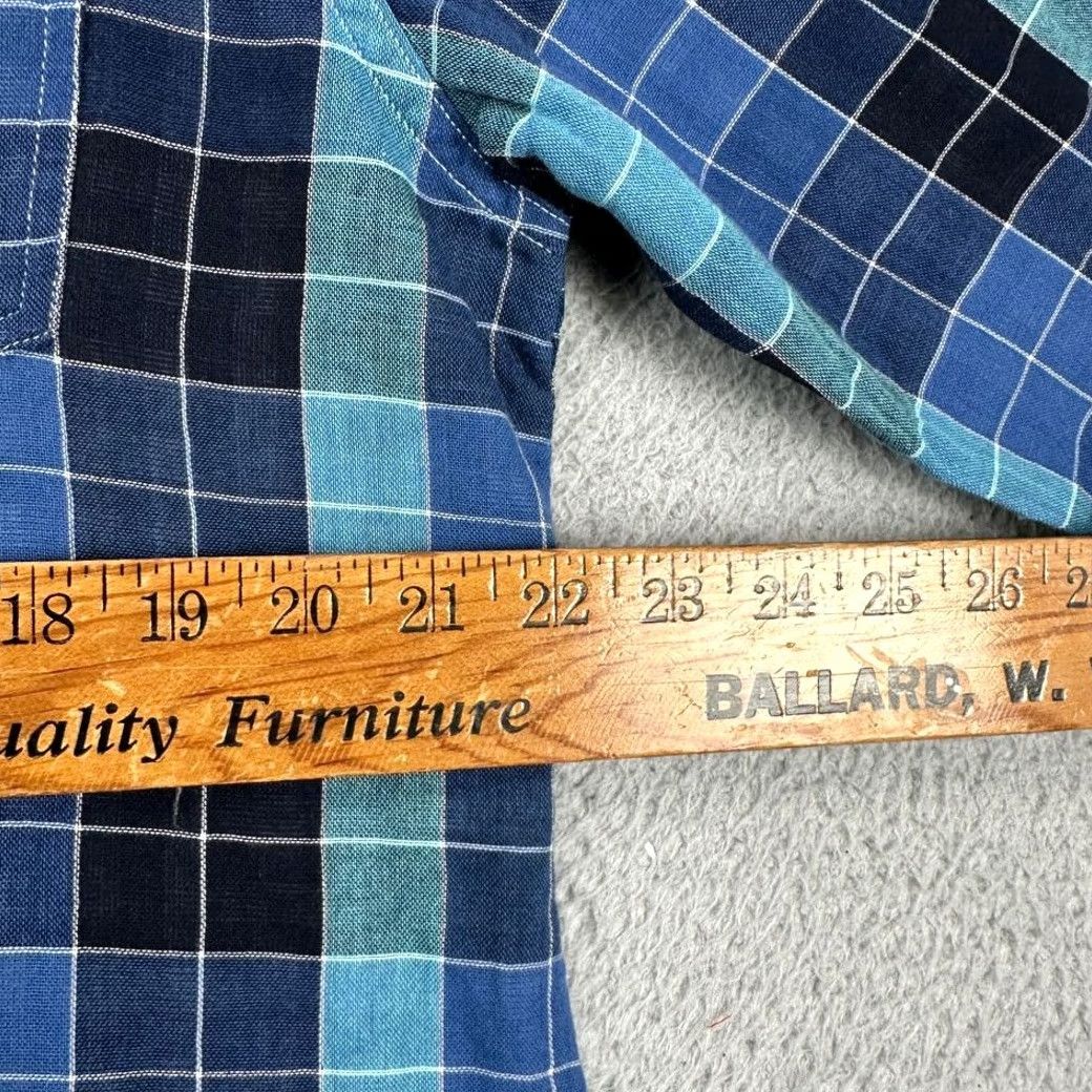 Carbon2Cobalt VINTAGE? No. Carbon 2 Cobalt Flannel Shirt Mens Adult Medium Blue Grid Check Button-Up Pockets Cotton Long Sleeve Collar Shirt Men Size US M / EU 48-50 / 2 - 6 Thumbnail