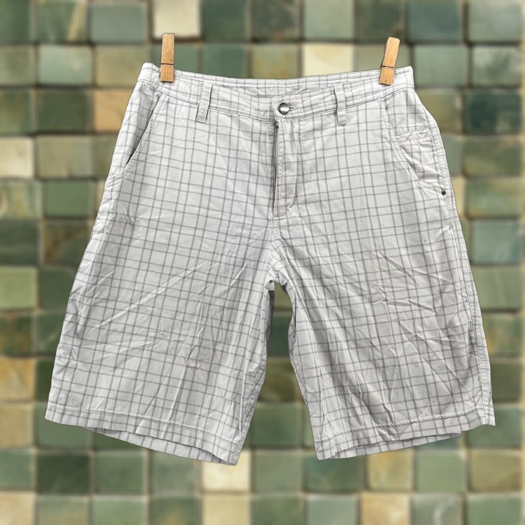 Lululemon **Lululemon Men's White Plaid Stretch Shorts 32x9** User: Lululemon Men's White Plaid Stretch Shorts 32x9 Size US 32 / EU 48 - 1 Thumbnail