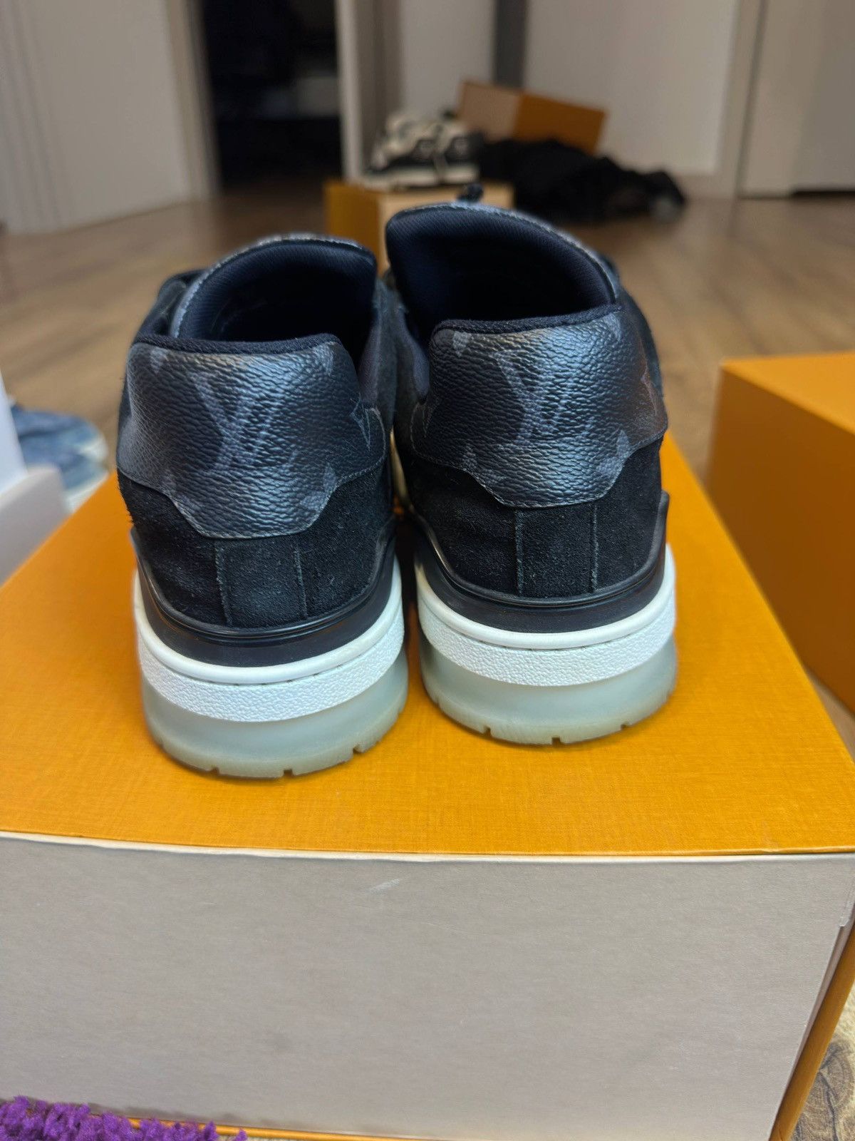 Louis Vuitton Louis Vuitton Trainer Monogram Black Size US 7 / EU 40 - 5 Thumbnail