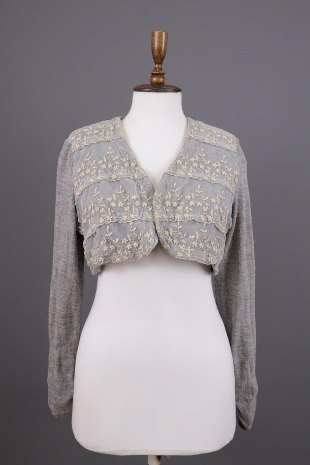 Designer Elisa Cavaletti Gray Floral Cardigan Sweater Size L Size L / US 10 / IT 46 - 1 Thumbnail