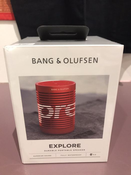 Supreme Deadstock SS22 supreme bang & olufsen explore speaker